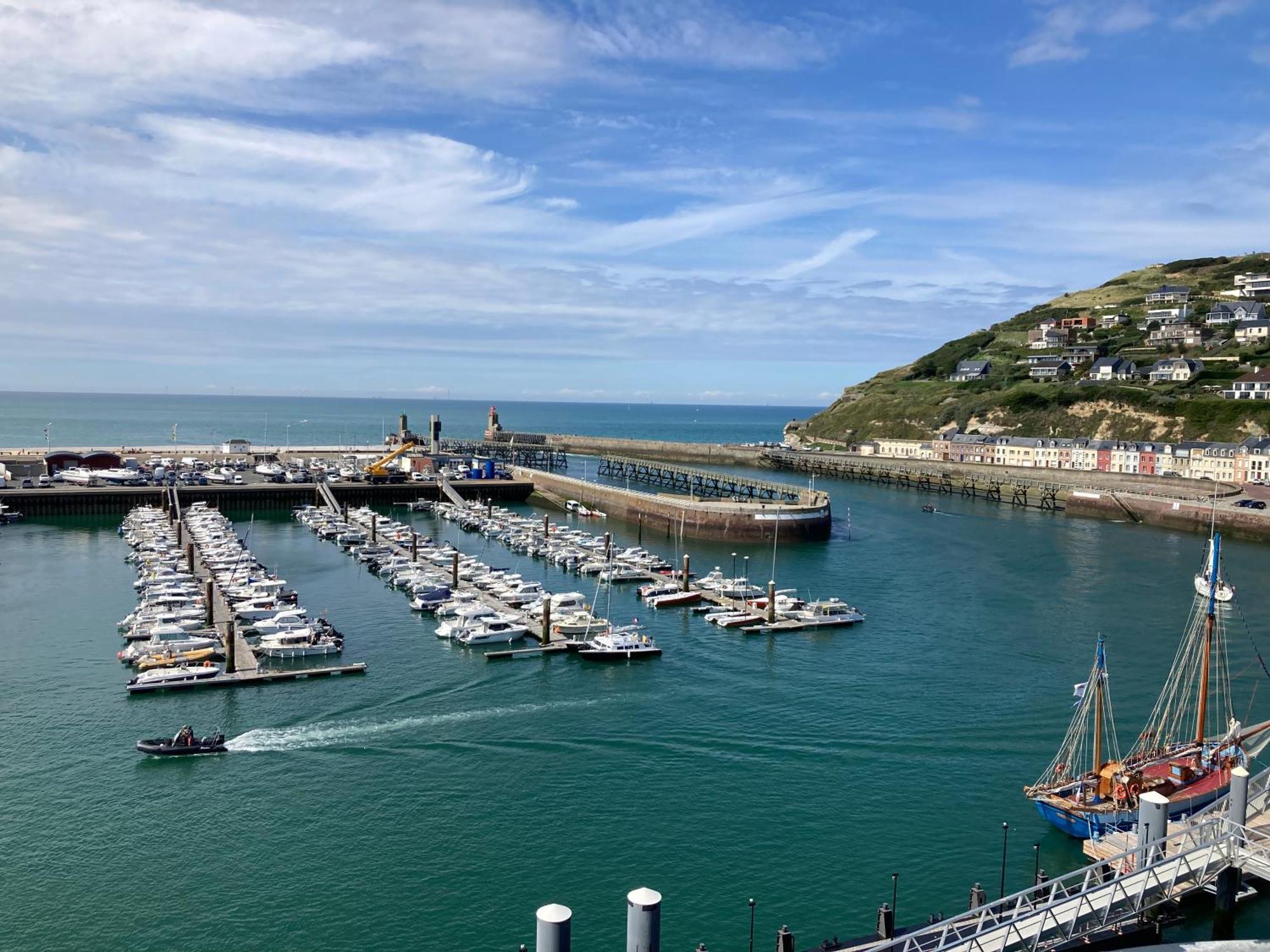 Charmant Studio Avec Vue Sur Le Port Et Falaises Fécamp Kültér fotó