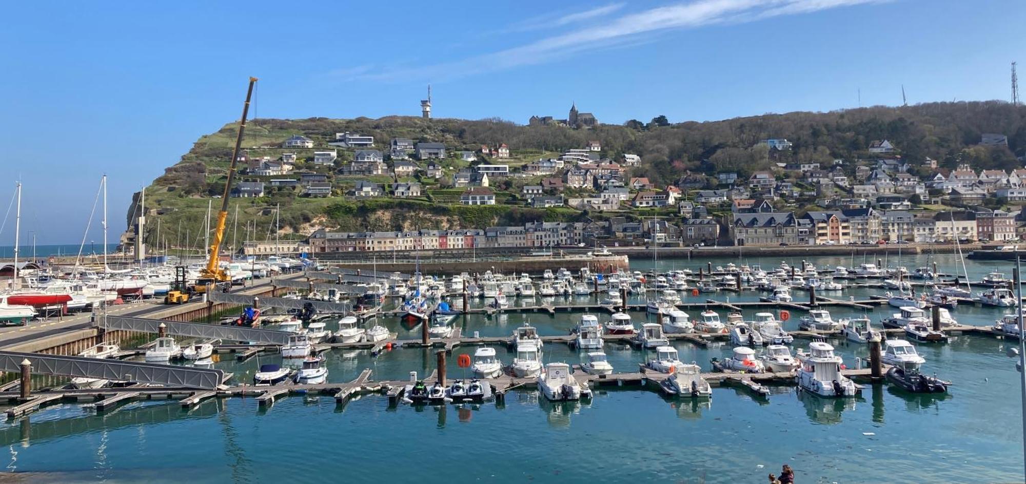 Charmant Studio Avec Vue Sur Le Port Et Falaises Fécamp Kültér fotó